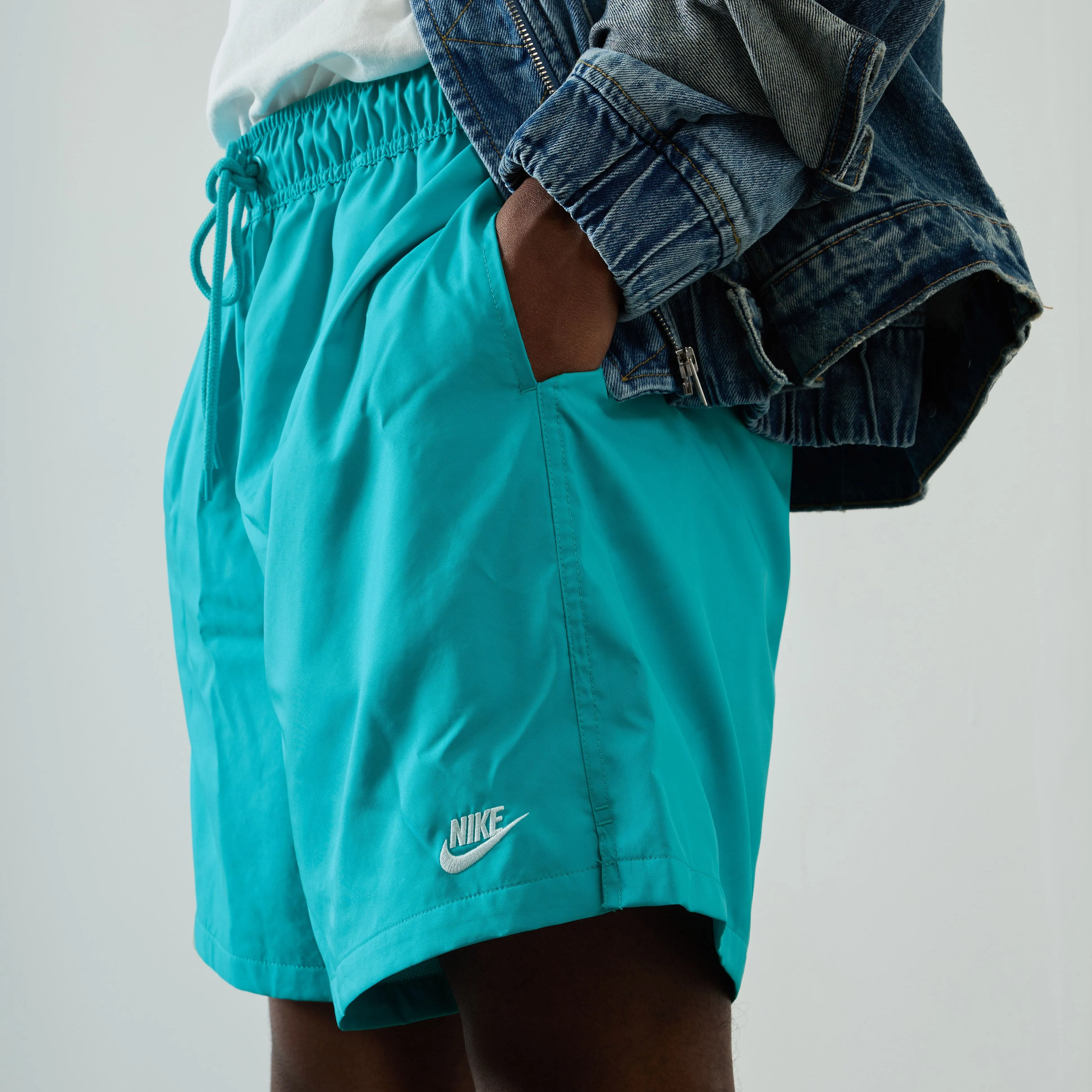 NIKE short club woven flow turquoise